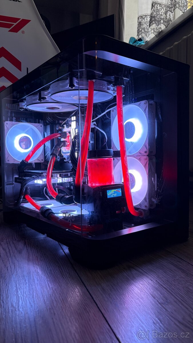 Ultratiché herní pc AMD X3D, RTX 5070 water cooled - 3