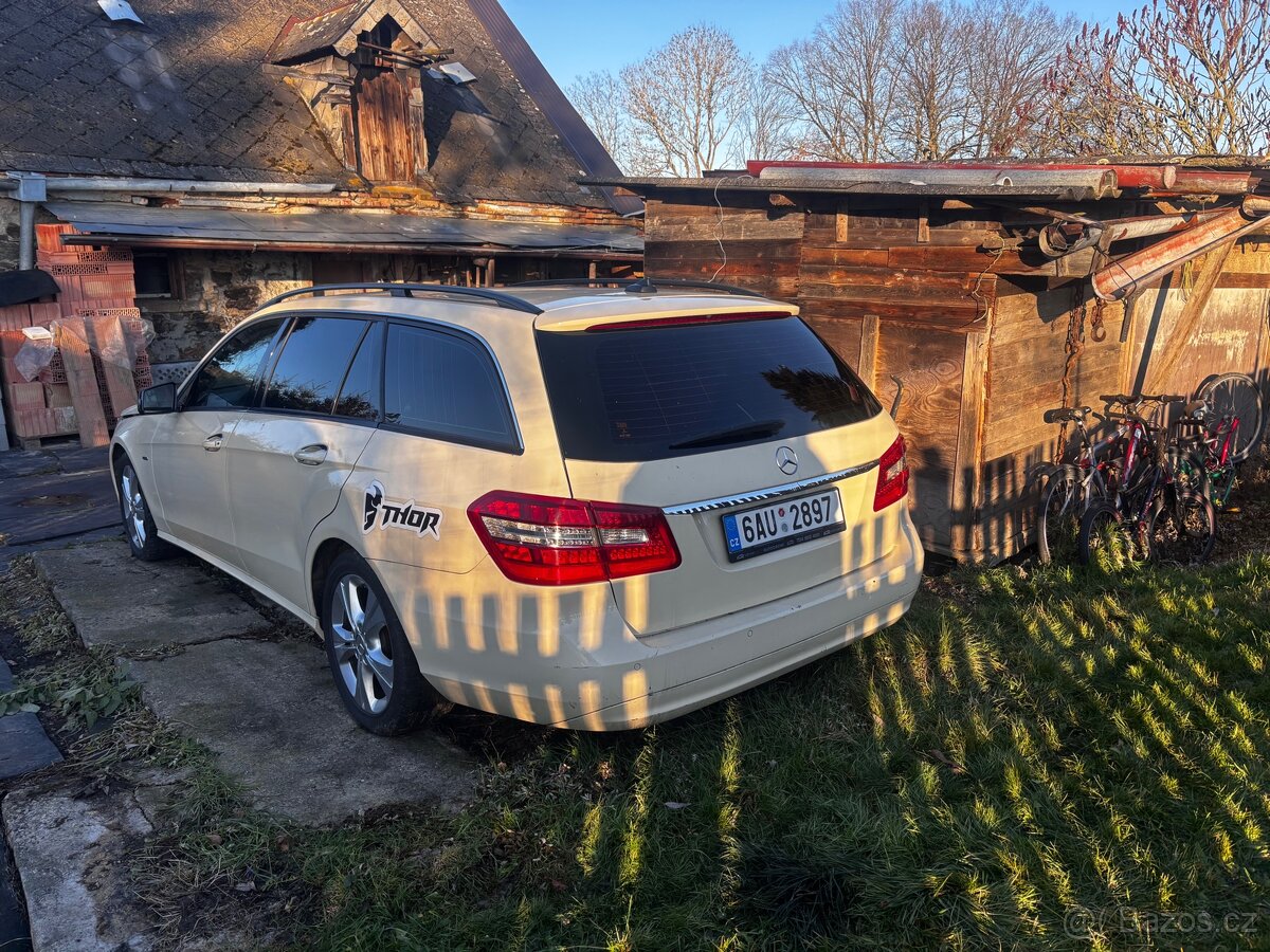 Mercedes w212 E200 cdi na díly - 3