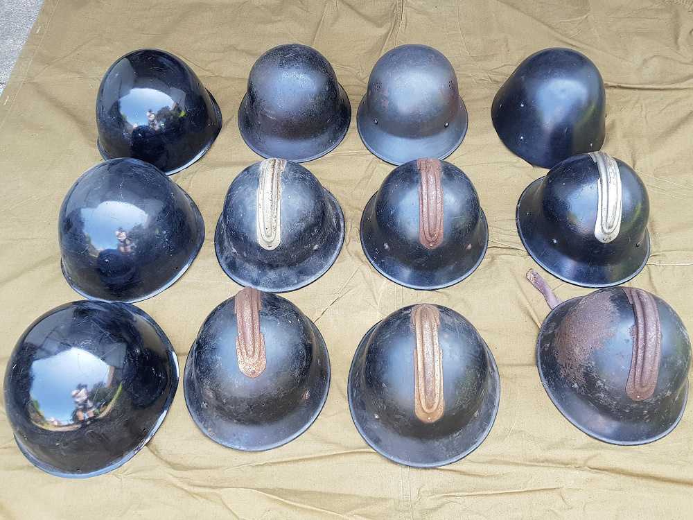 Staré hasičské přilby - 3