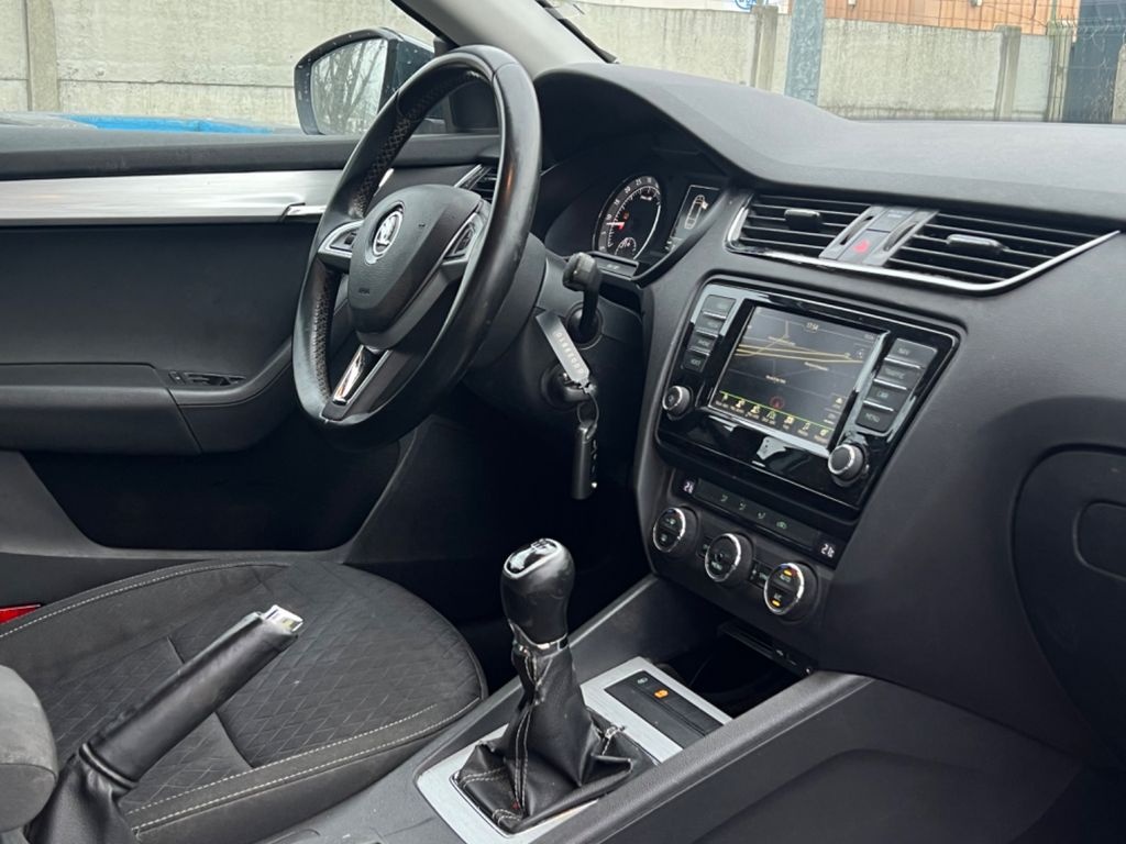 BOLT UBER TAXI AUTOPUJČOVNA FLOTILA - 3