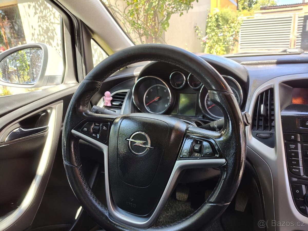 Opel Astra J 1.7 CDTi - 3