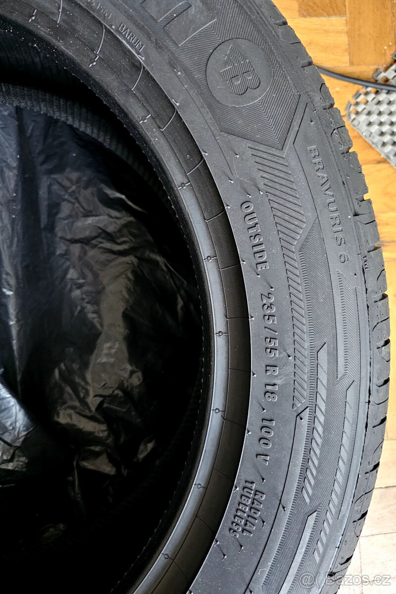 Nové pneu 235/55 R18 - 3