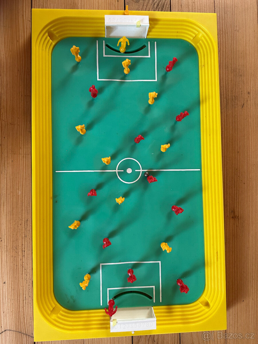 Retro stolní fotbal - 3