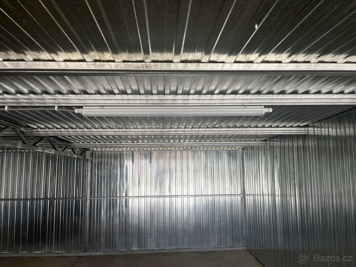 Pronájem větší garáže Volary - 3