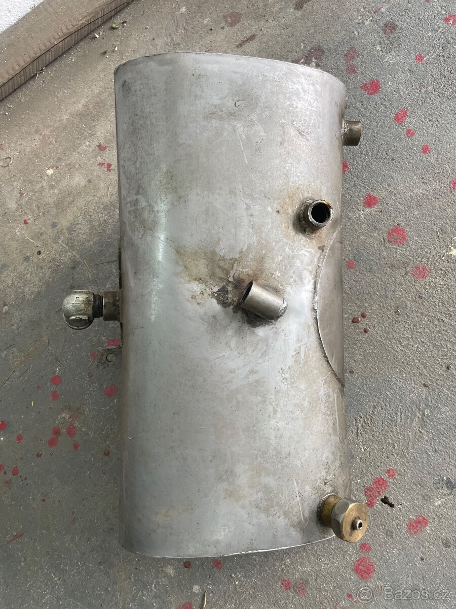 Nerezová nádrž (olejová, palivová…) - 3