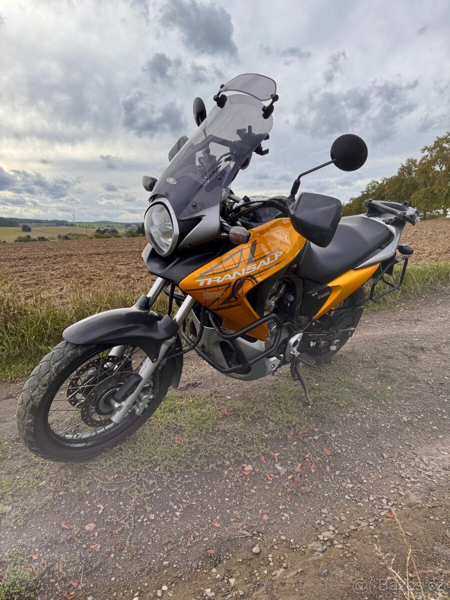 Honda Transalp 700 - ABS, PNEU, BATERIE, OLEJ a STK - 3