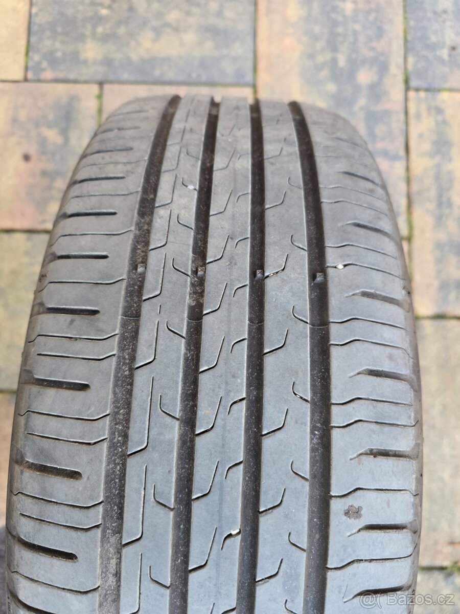 Prodám pneu Continental 205/45 R17 - 3