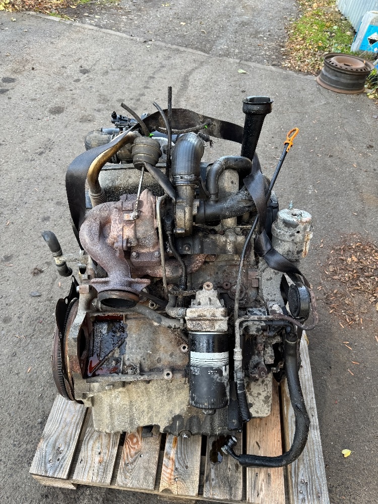 Motor 2,5 TDI 65 kw VW T4 AJT - 3