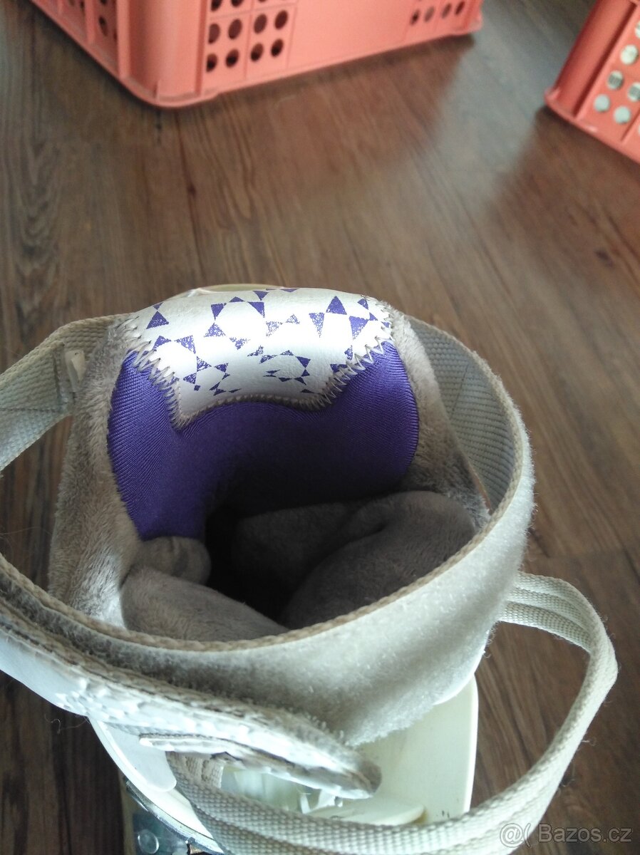 Prodám velmi pěkné dámské lyžáky HEAD velikost 38 - 3