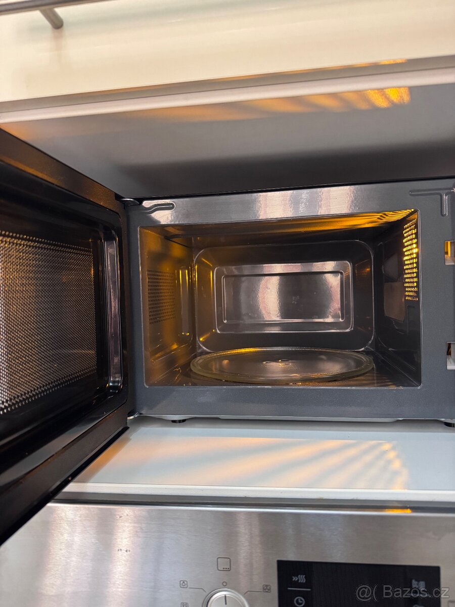 Černá mikrovlnná trouba Eta Galateo - 3