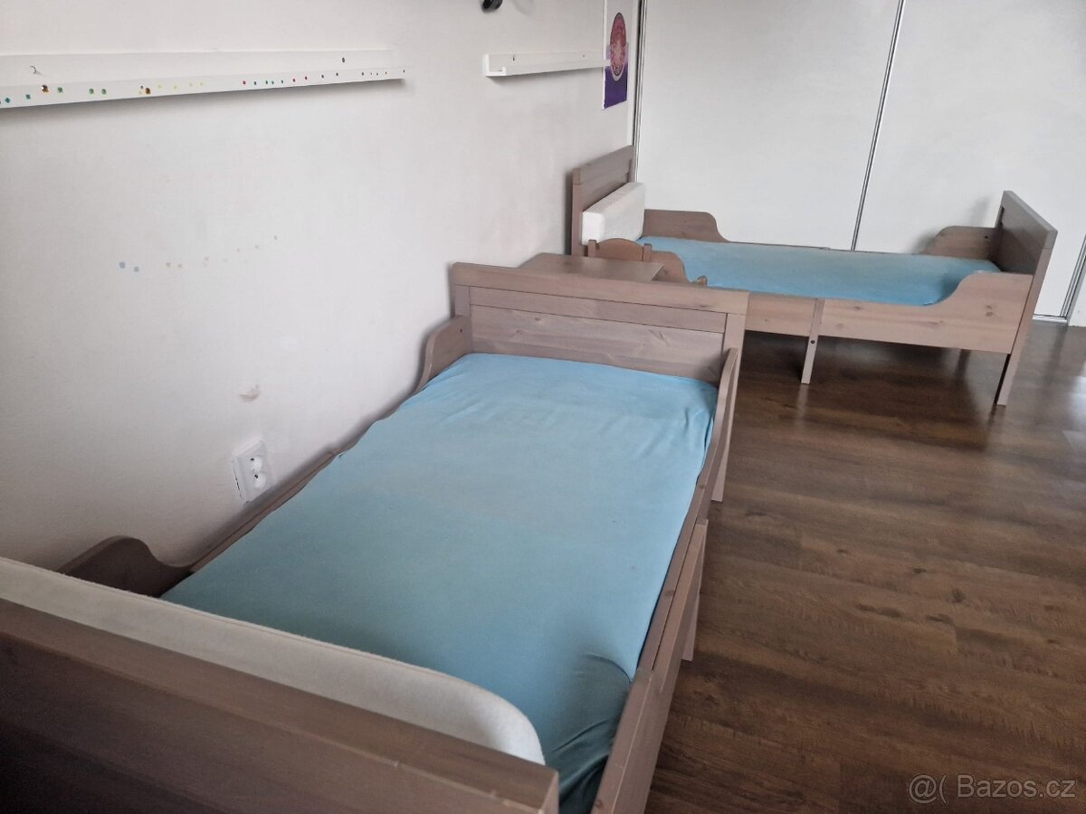 Dětské rostoucí postele a stolek s židličkami - 3