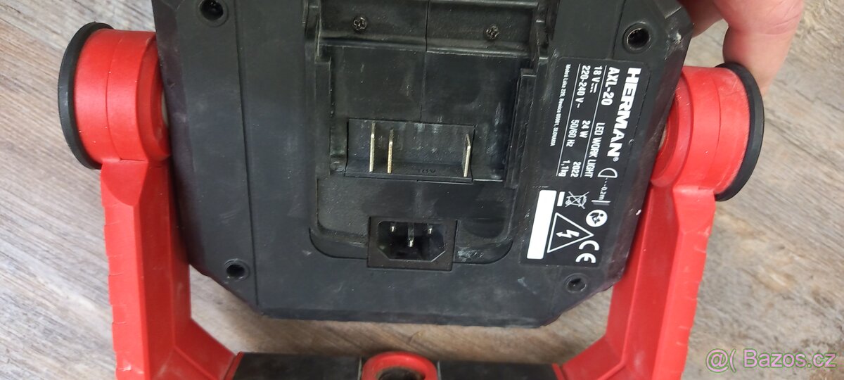 Stavební Led světlo aku - 3