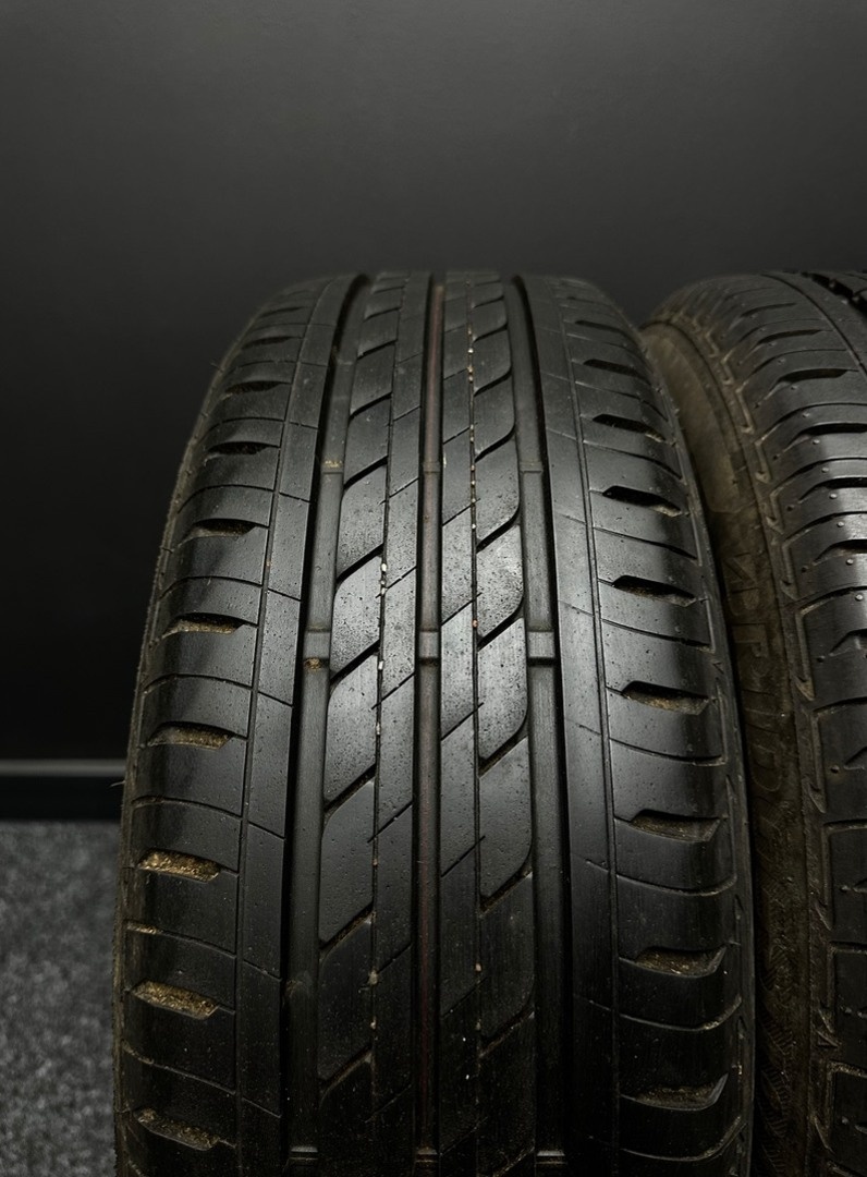 Sada pneu Bridgestone 185/60/15 - 3