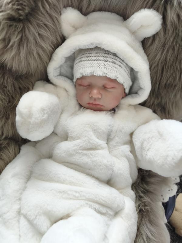 Bílá, chlupatá kombinéza pro novorozence - 3