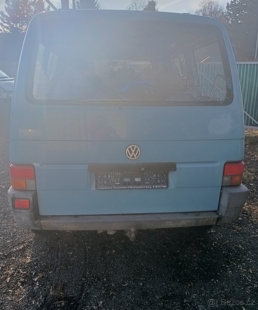 VW Transporter T4 2,4D - 3