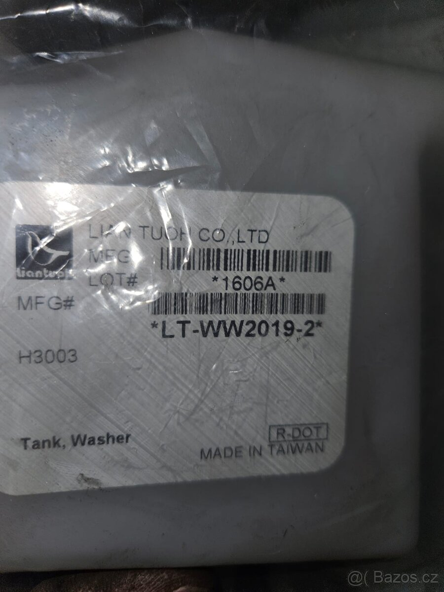 Nádobka ostřikovače AUDI nová - 3