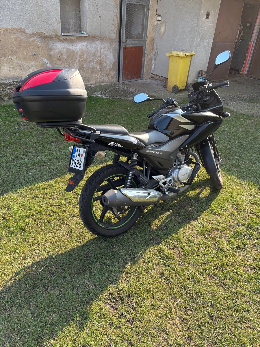 Honda cbf125 - 3