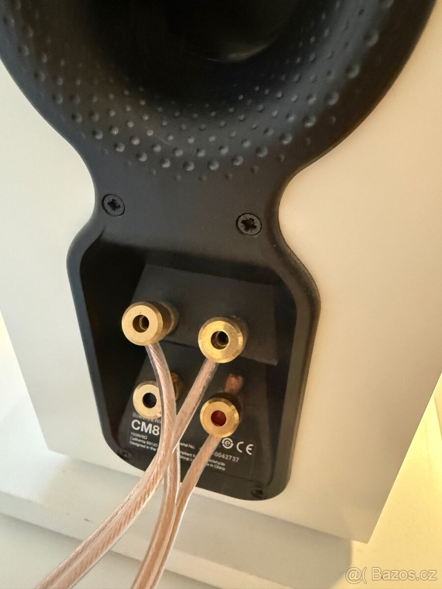 CM8 S2 White Výborný stav - 3