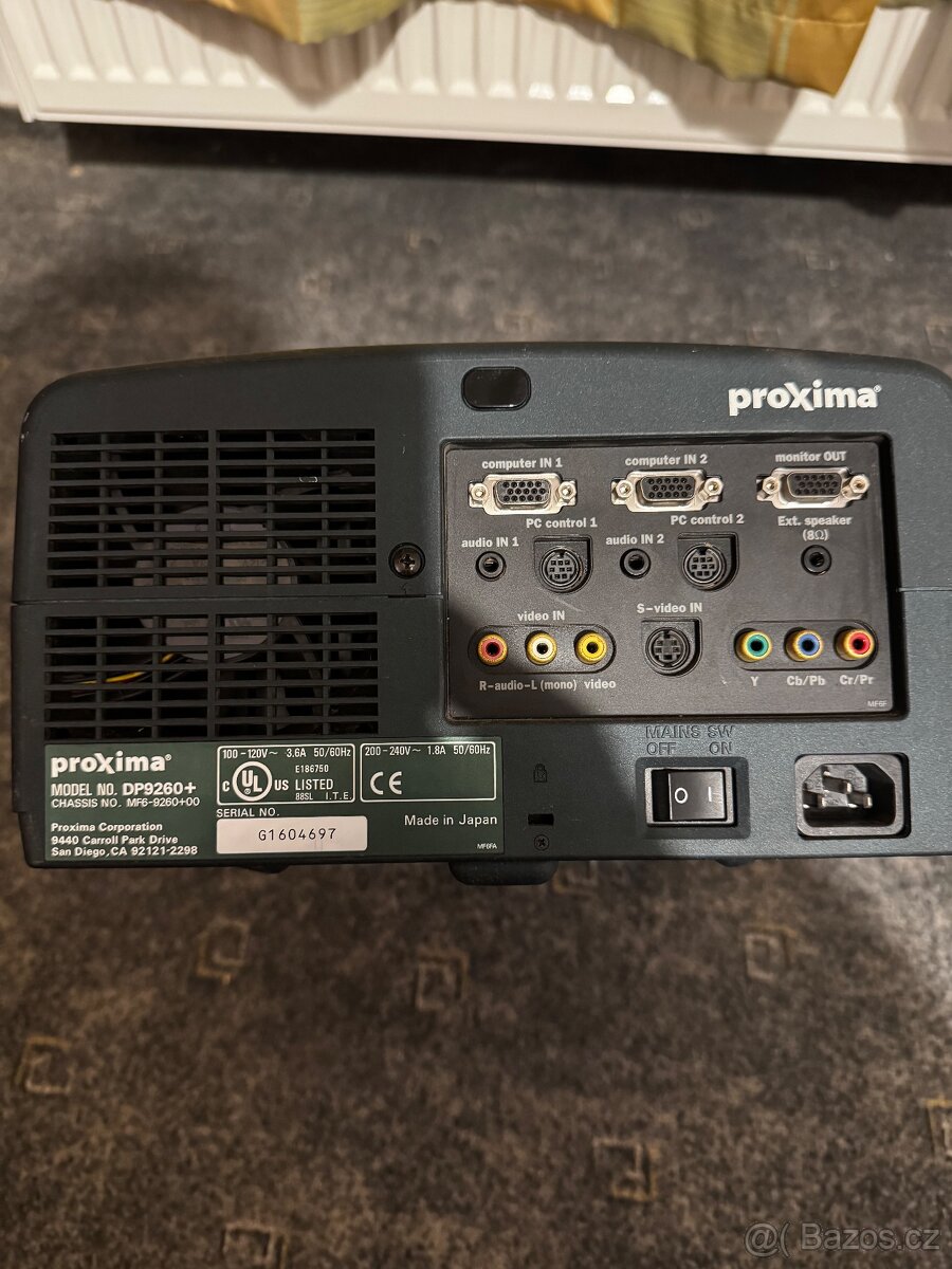 Projektor - 3