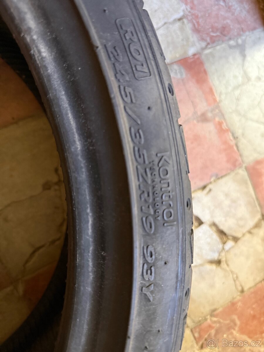 Hankook letní 245/35 R19 - 3