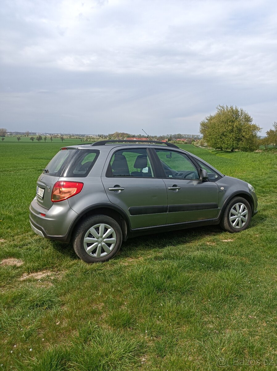 Suzuki SX4 - 3