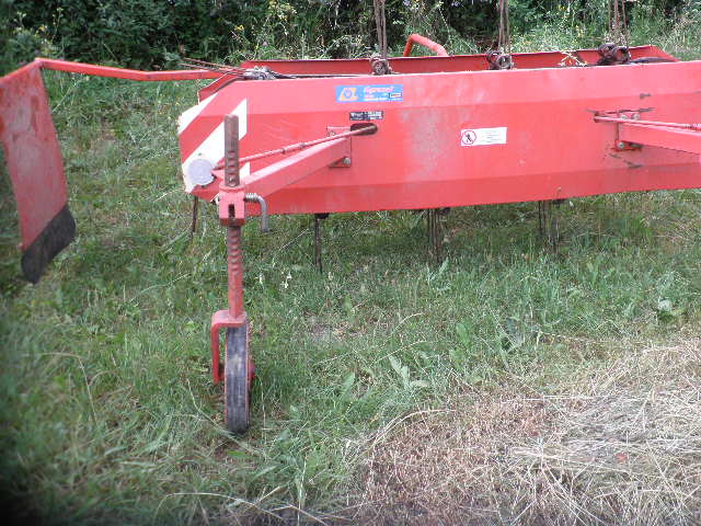 obraceč sena mf70 - 3