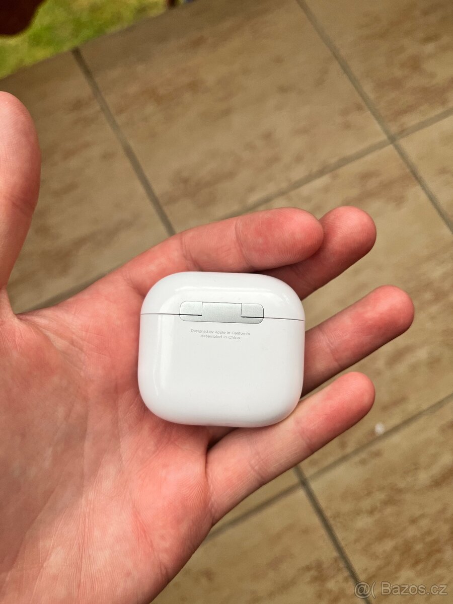 Apple AirPods 4 - 3