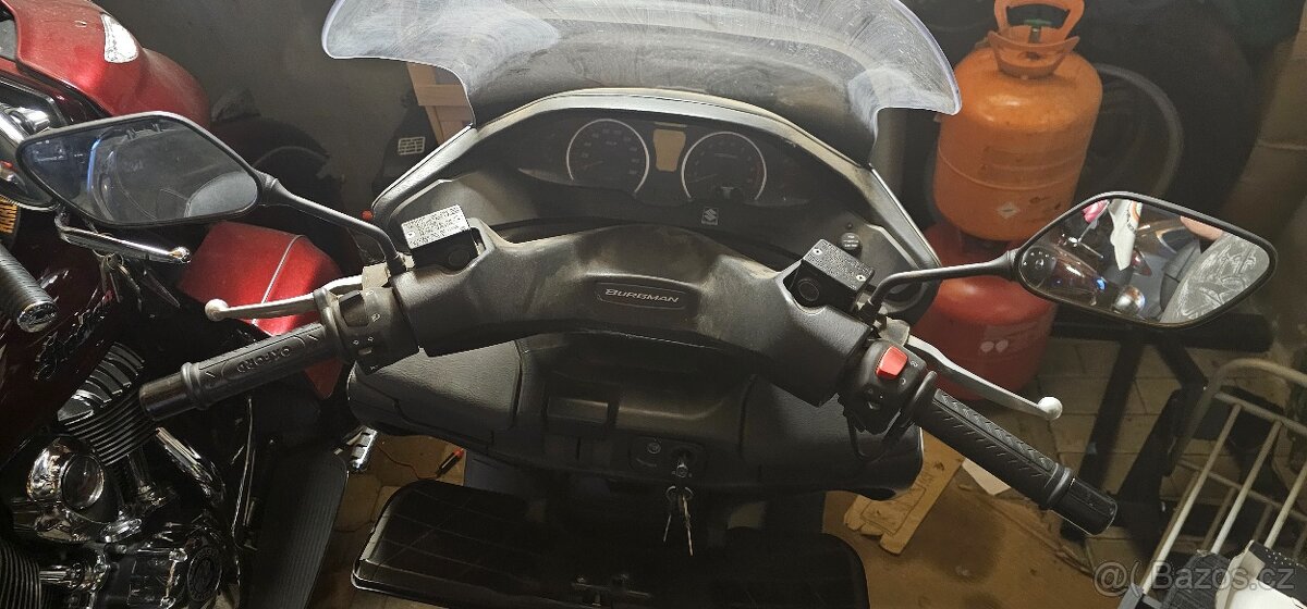 Suzuki Burgman 400 - 3