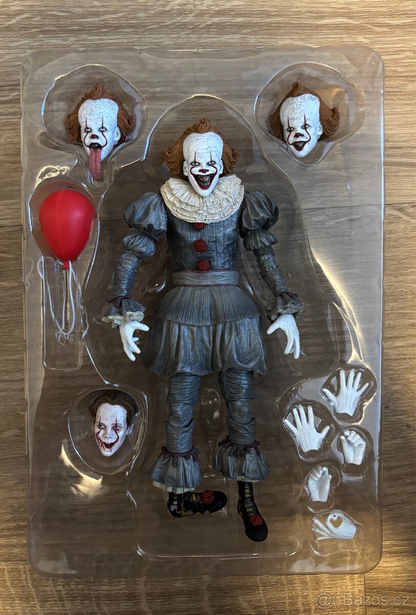 AKČNÍ FIGURKA IT CHAPTER TWO PENNYWISE 18 CM - 3