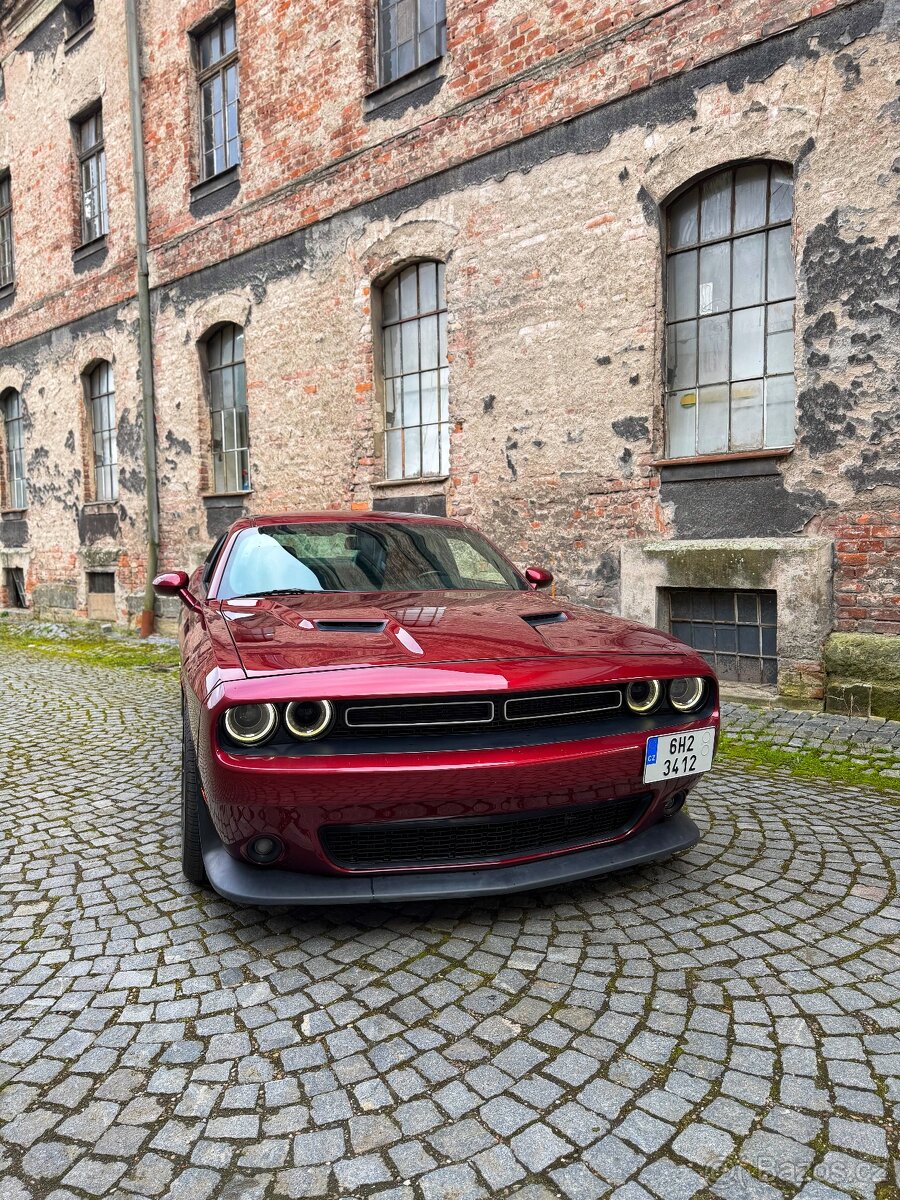 Dodge Challenger 6.4L V8 HEMI SCAT PACK - 3
