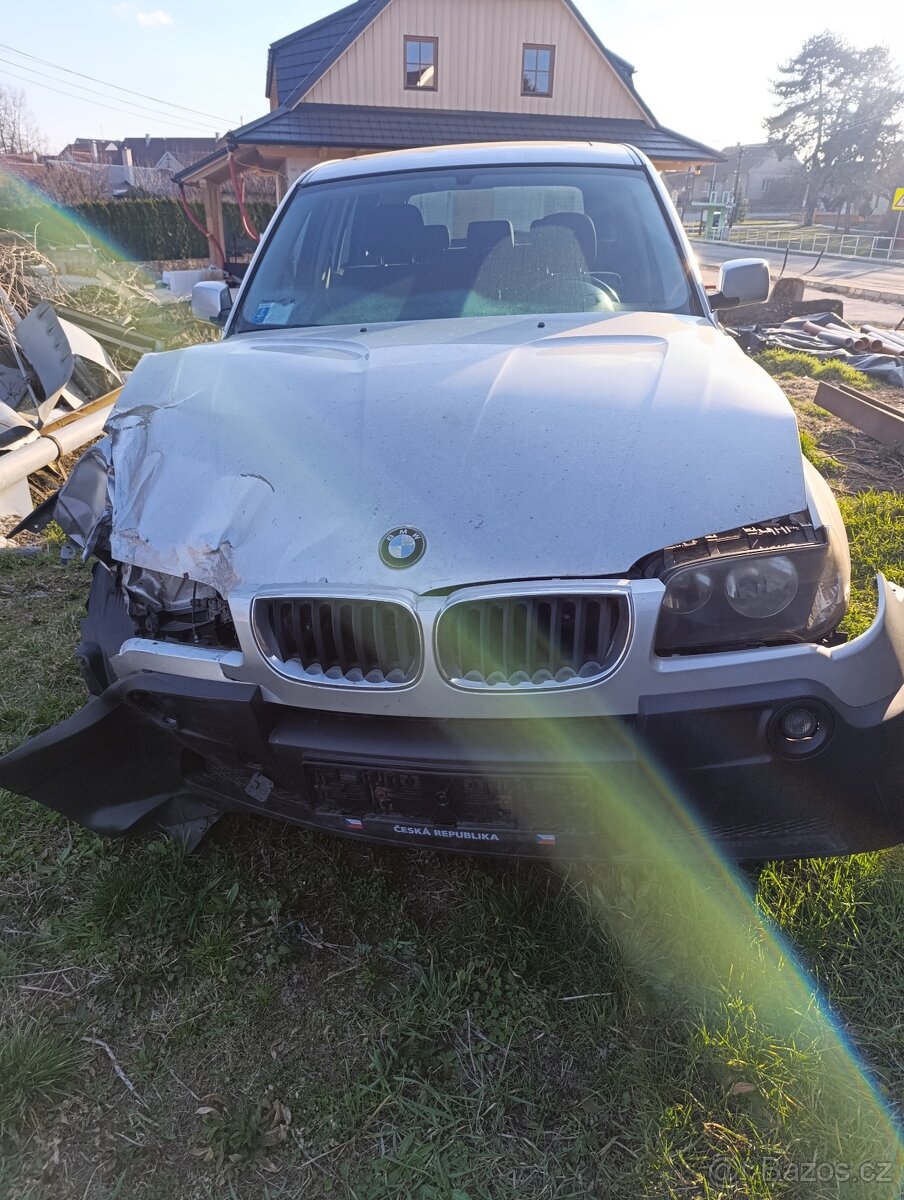 BMW X3 e83 r.v2005 na náhradní díly - 3