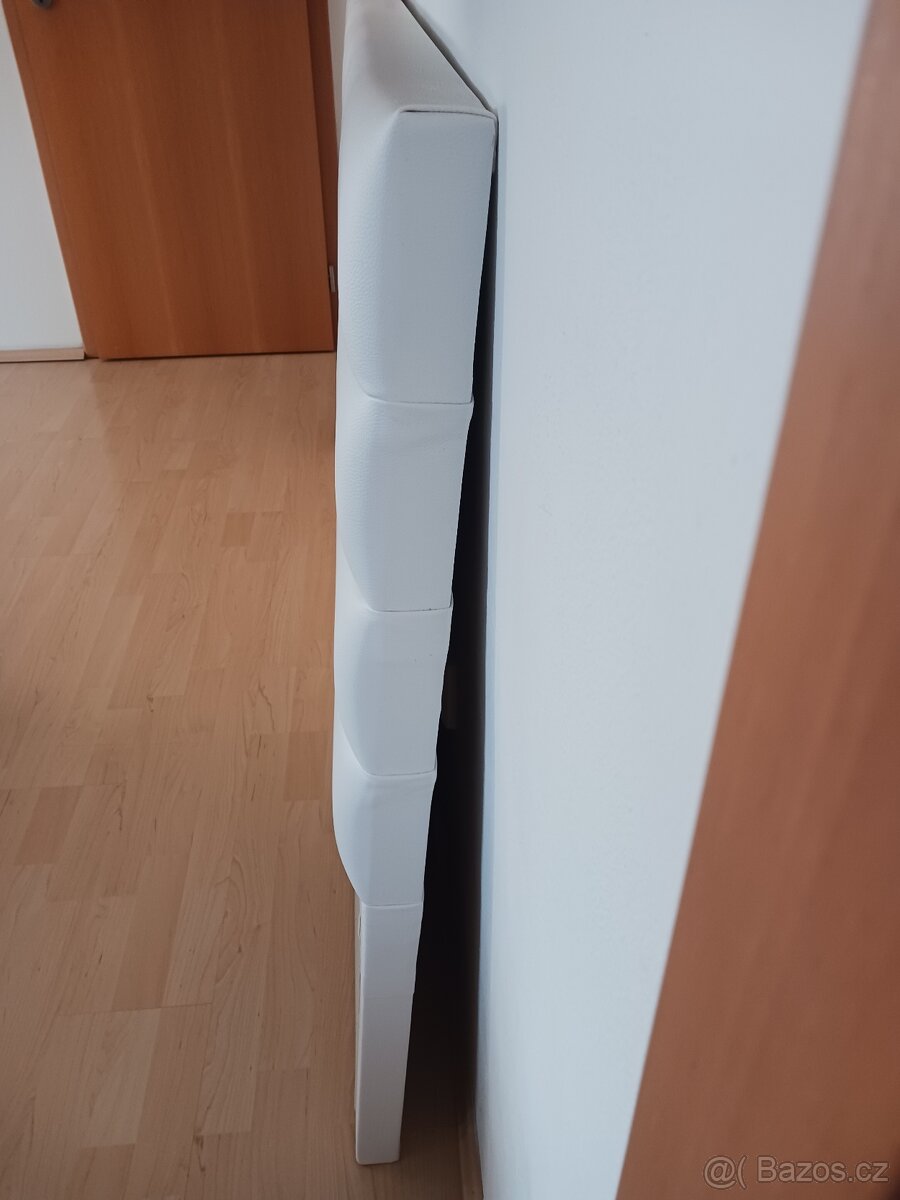 Čalouněné čelo postele - 3