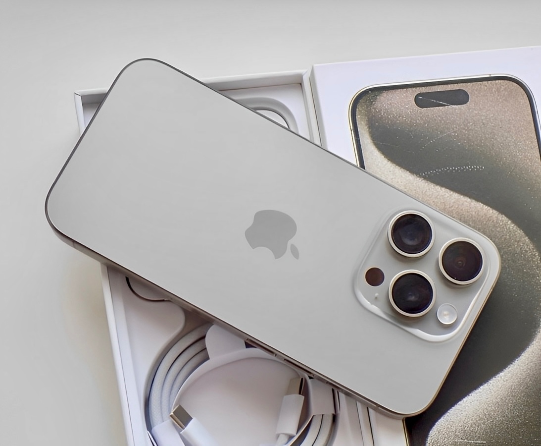 iPhone 15 Pro Natural Titanium BATERIE 100% TOP - 3