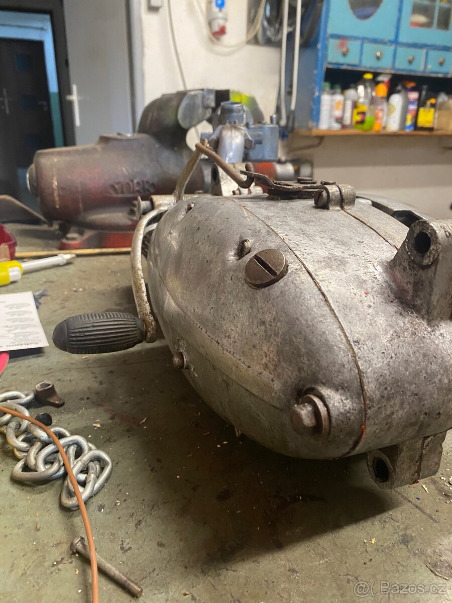 Jawa pionýr motor - 3