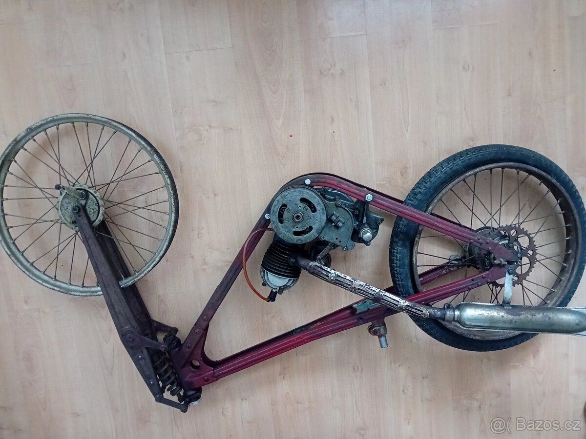 Jawa 100 robot - 3