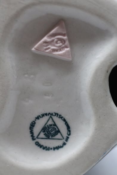 Porcelánová postava psa Royal Dux - 3