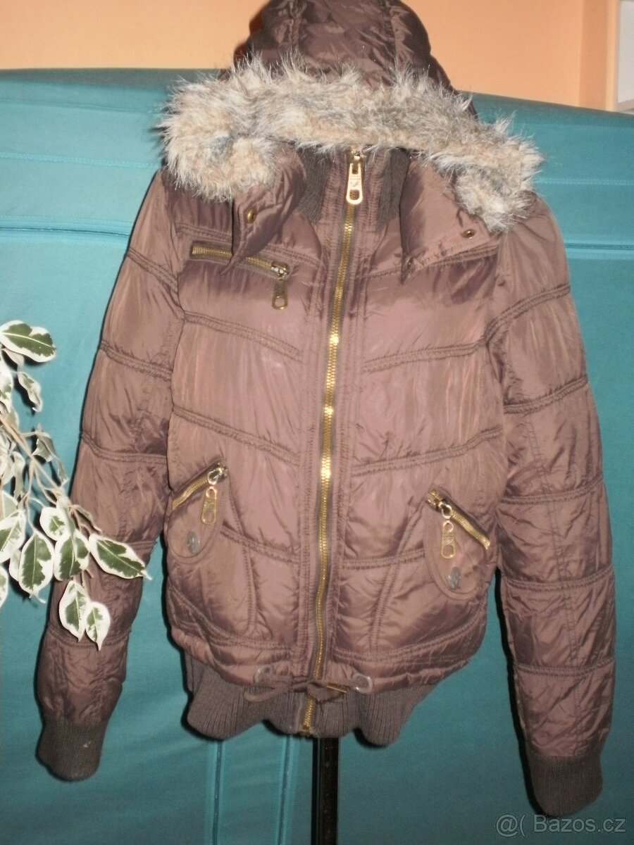 #zimni bunda# s kapucí# s kozesinou#prosivana - 3
