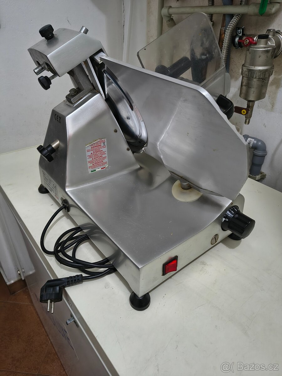 Nářezak kráječ - 3