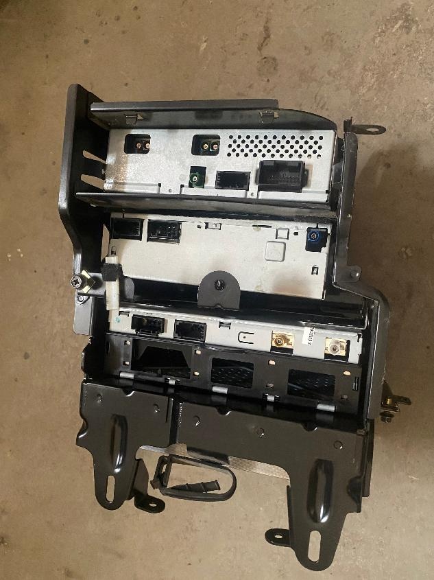 AUDI A6C64F díly,ceny dohodou. - 3