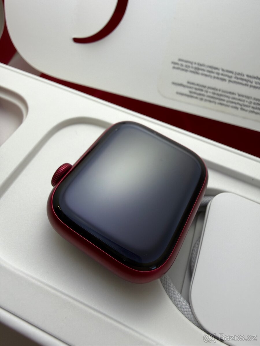 Apple Watch 7 41mm (RED) - 3