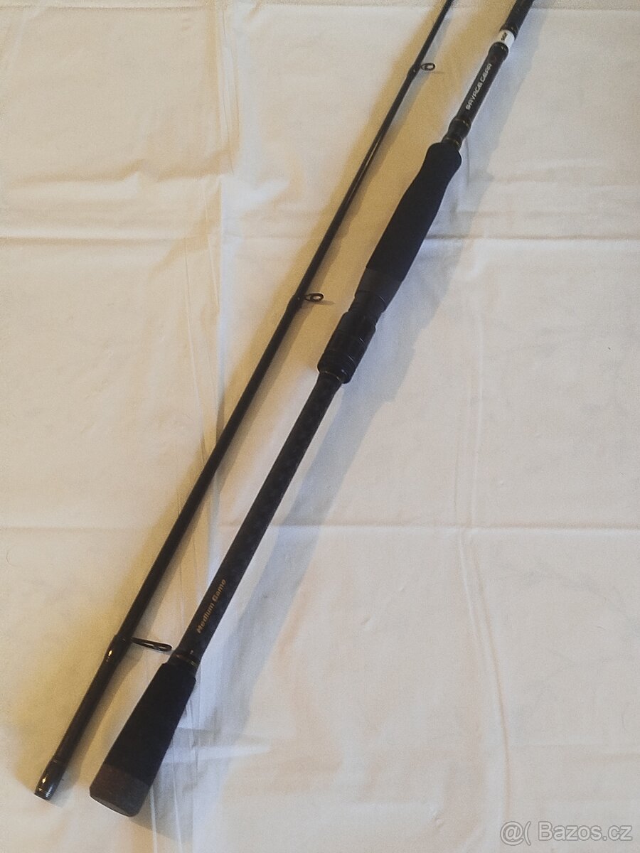 RYBÁŘSKÝ PRUT SAVAGE GEAR SG2 MEDIUM GAME 2,21 m - 3