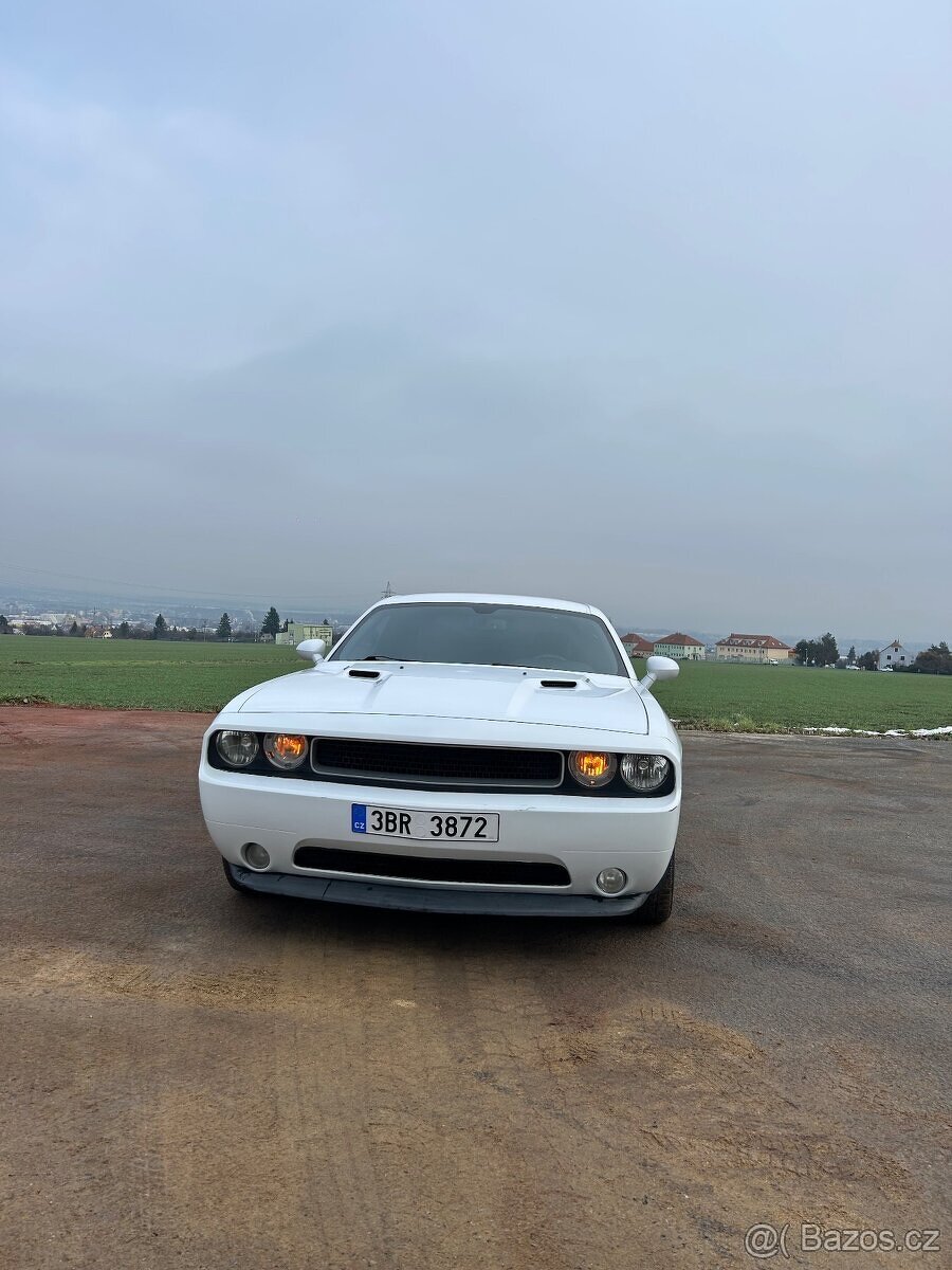 Dodge Challenger R/T 5.7 hemi - 3