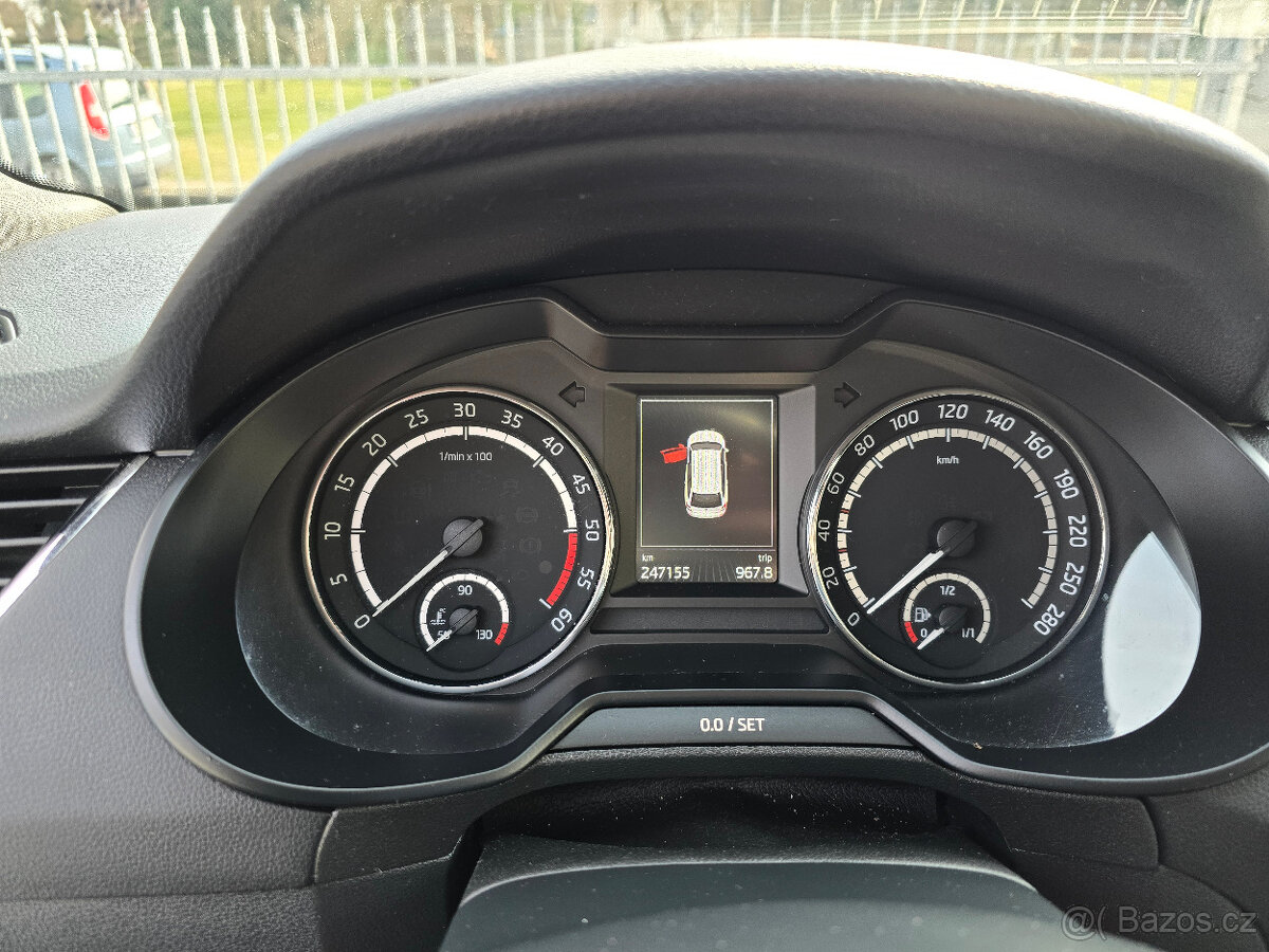 Prodám Škoda Octavia 3 RS TDI - 3