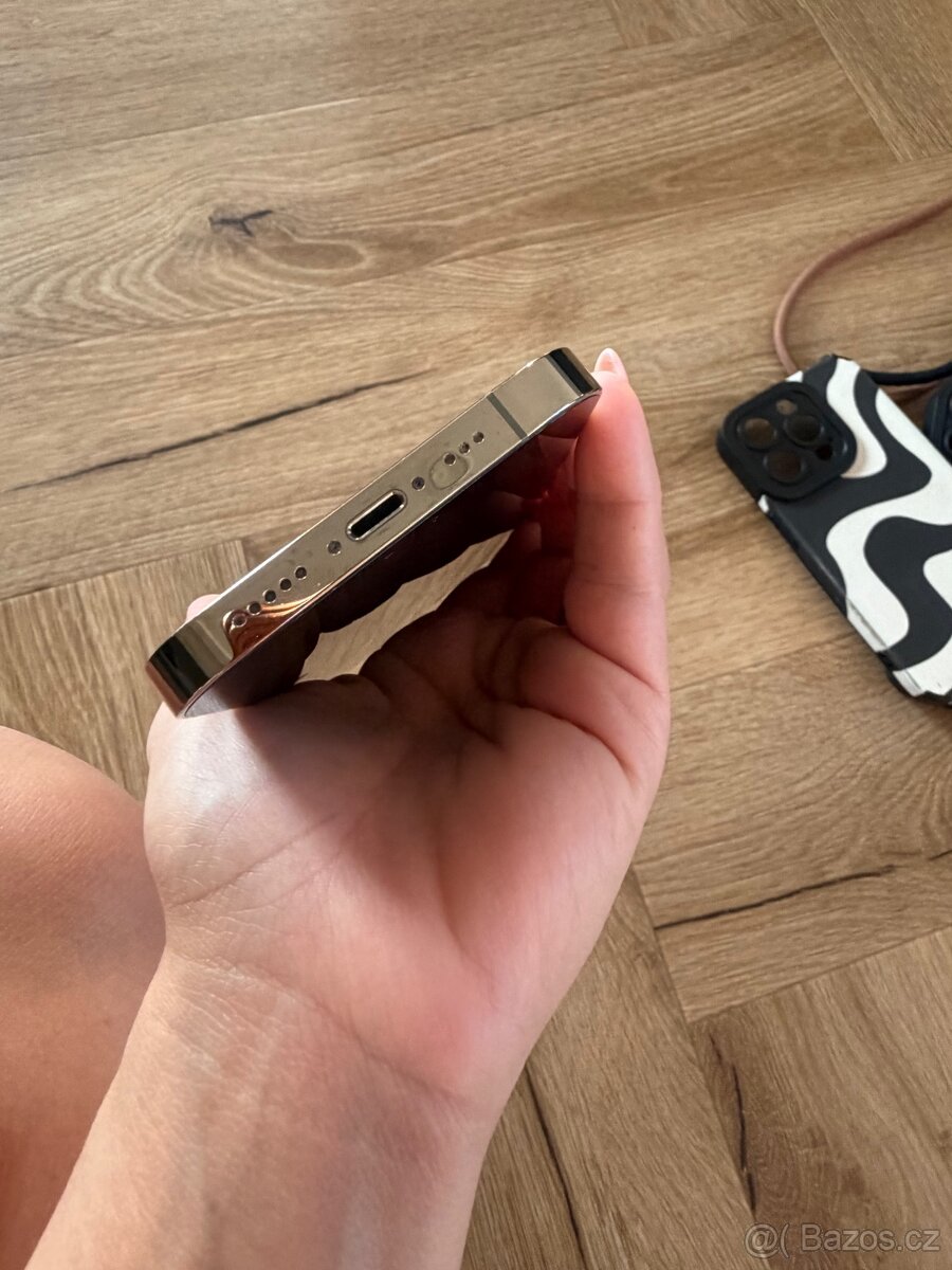 Apple iPhone 14 Pro, 256GB - 3