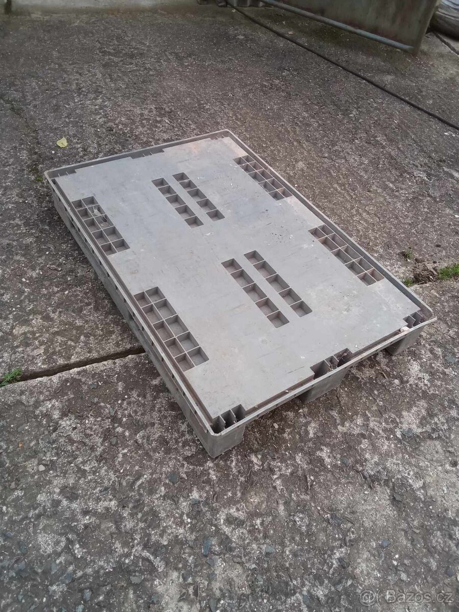 Plastová paleta - 3