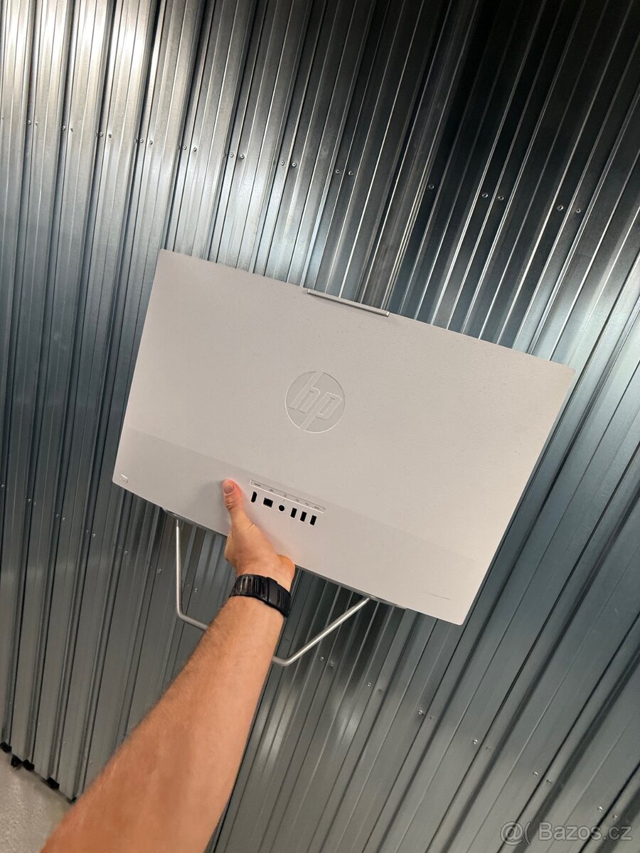 HP 23,8" all-in-one - bílá - 3