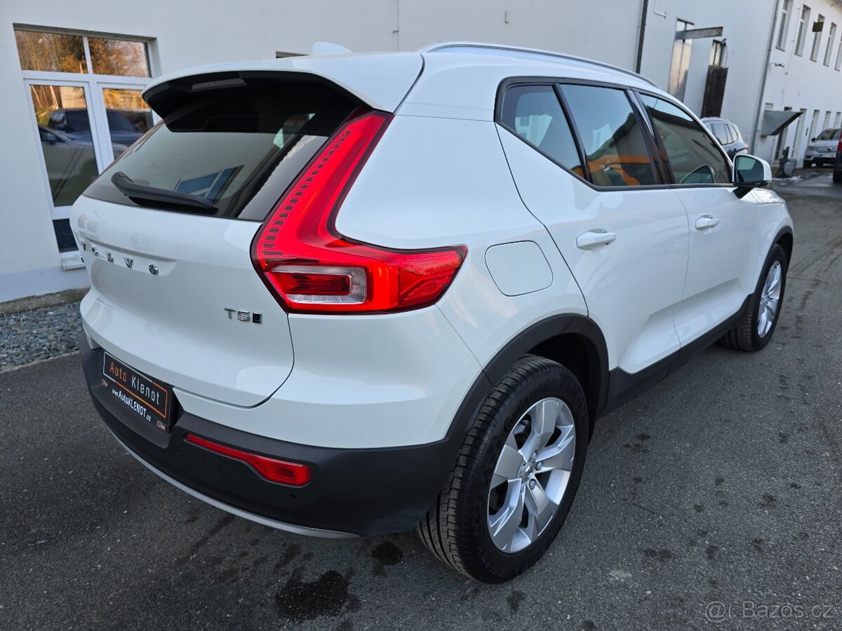 VOLVO XC40 2,0 182kW T5 AWD MOMENTUM Auto ČR 2019 LED + KŮŽE - 3