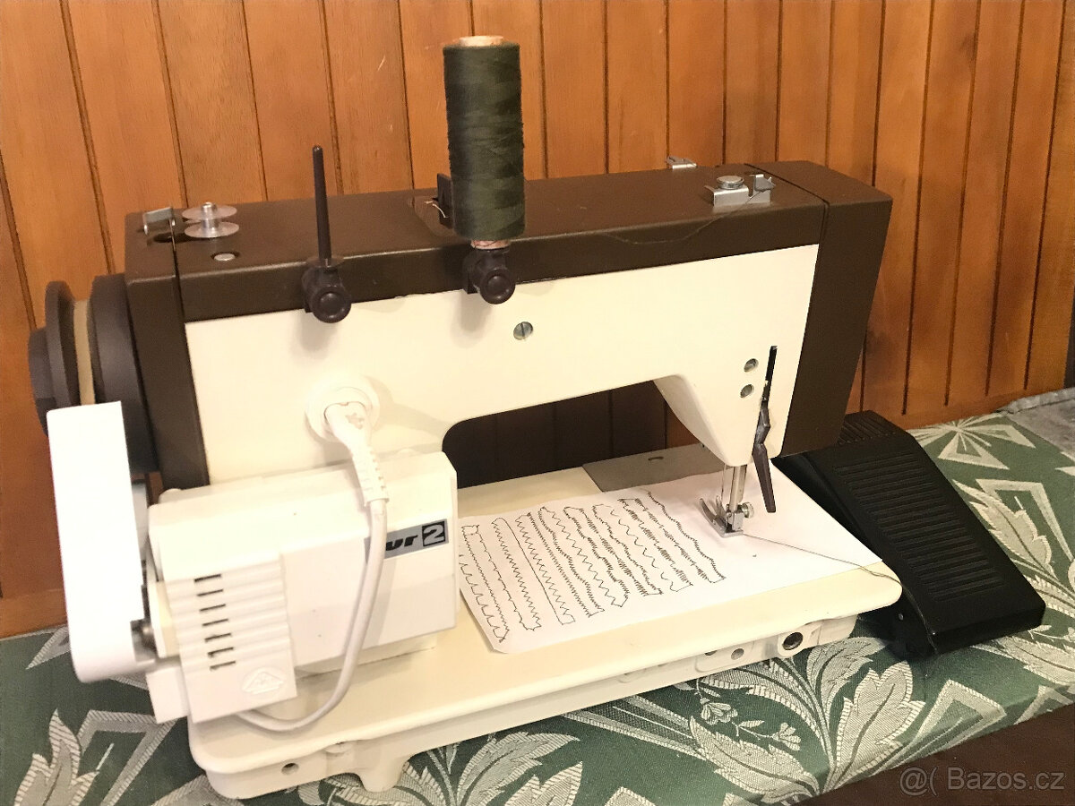 šicí stroj Veritas ) do kufříku nebo do stolu ( - 3