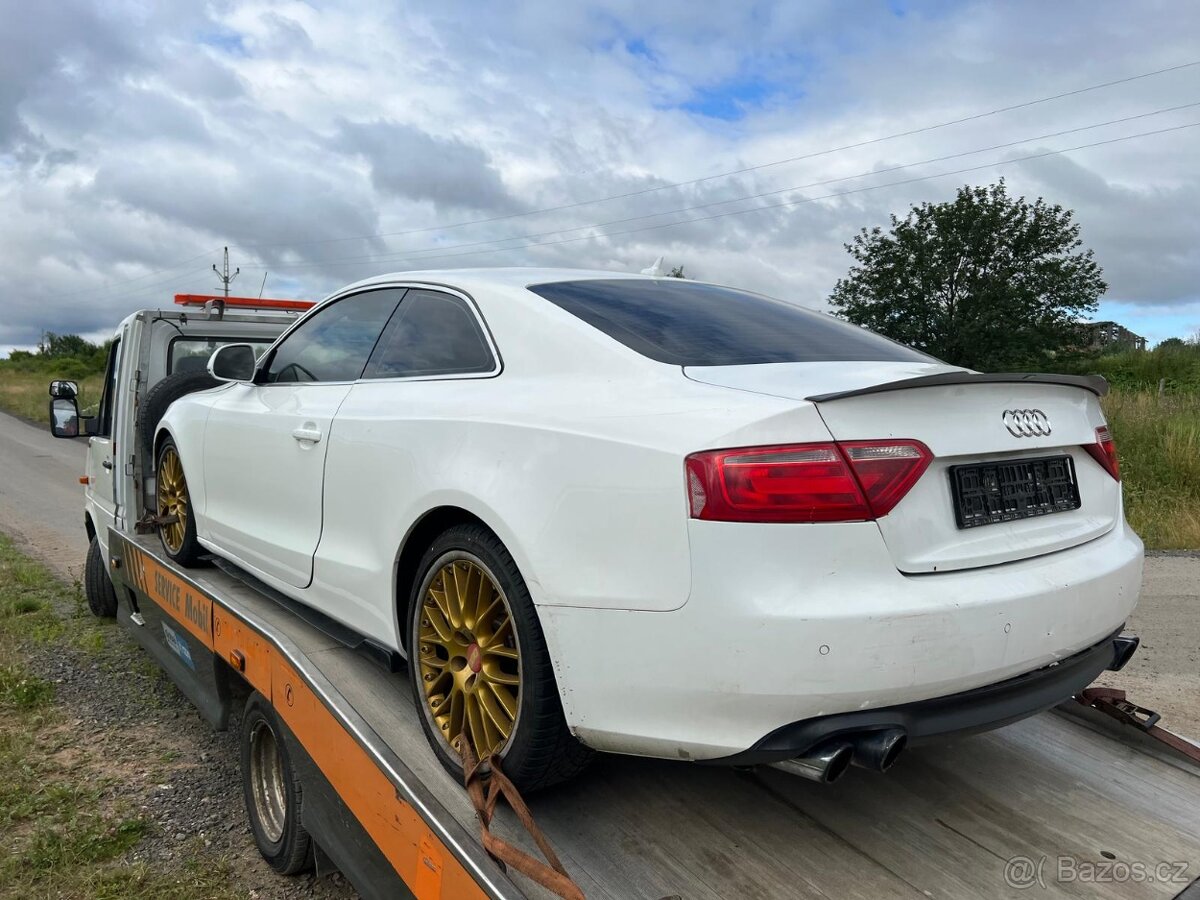 Audi A5 Coupe 2.0TFSI 155KW CDNC KCA LY9C r.v. 2009 - 3