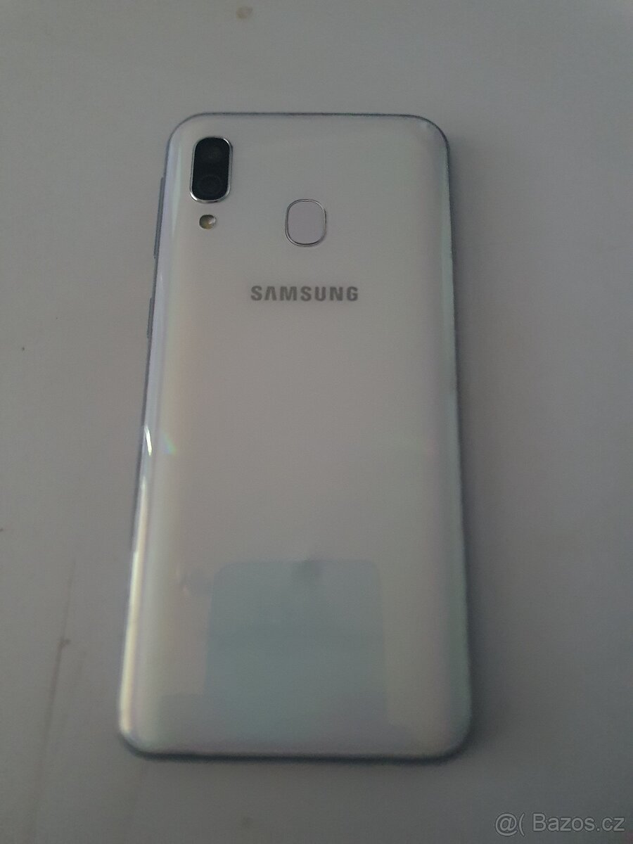 A40 dual Sim a 405fn/DS - 3